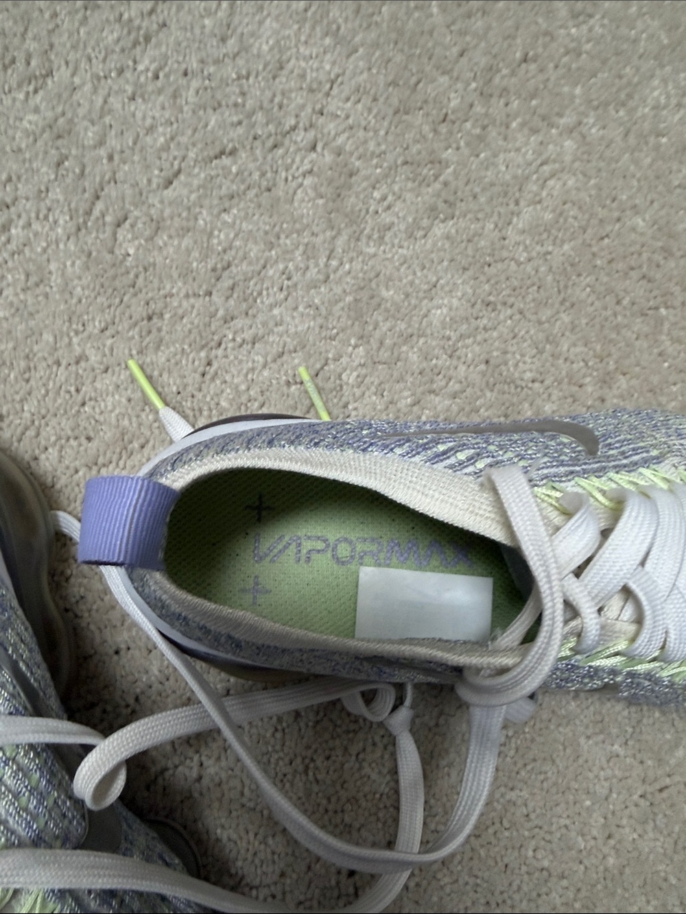 Nike Women's Light Gray and Lavender Vapormax Running Shoes - Picture 3 of 6
